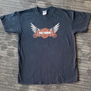 Black Gildan Tee with a Harley Davidson print on the front